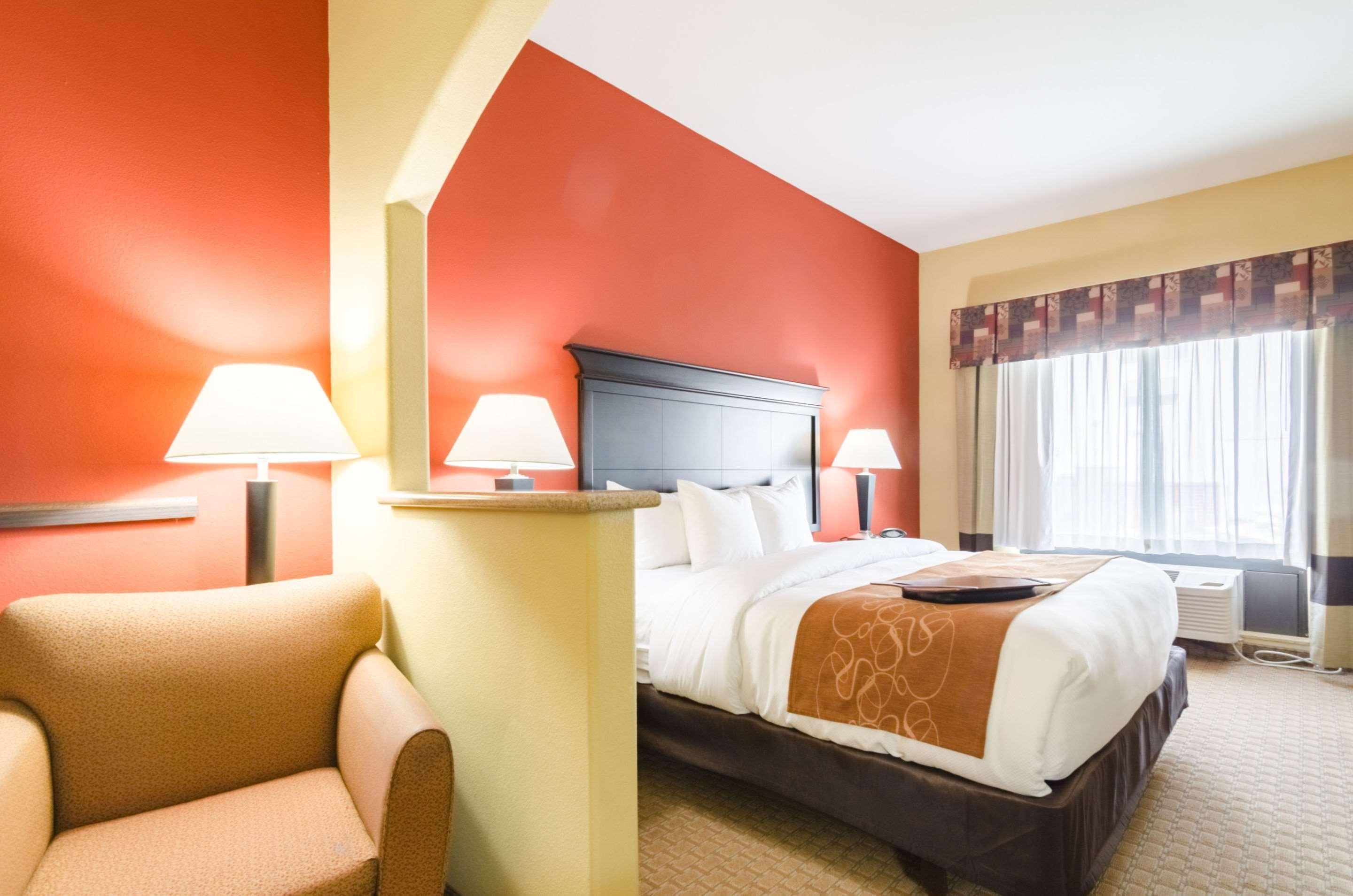 Comfort Suites Salina South Екстер'єр фото