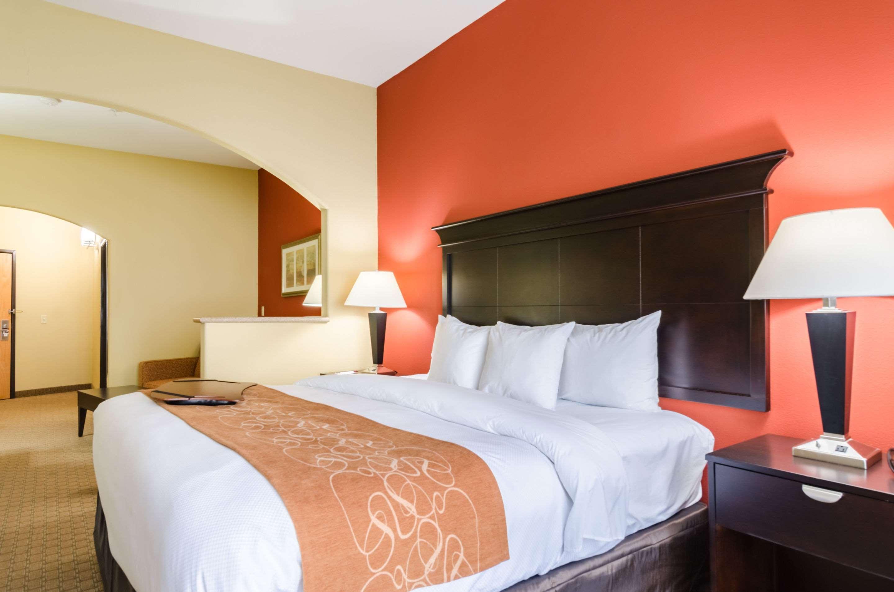 Comfort Suites Salina South Екстер'єр фото