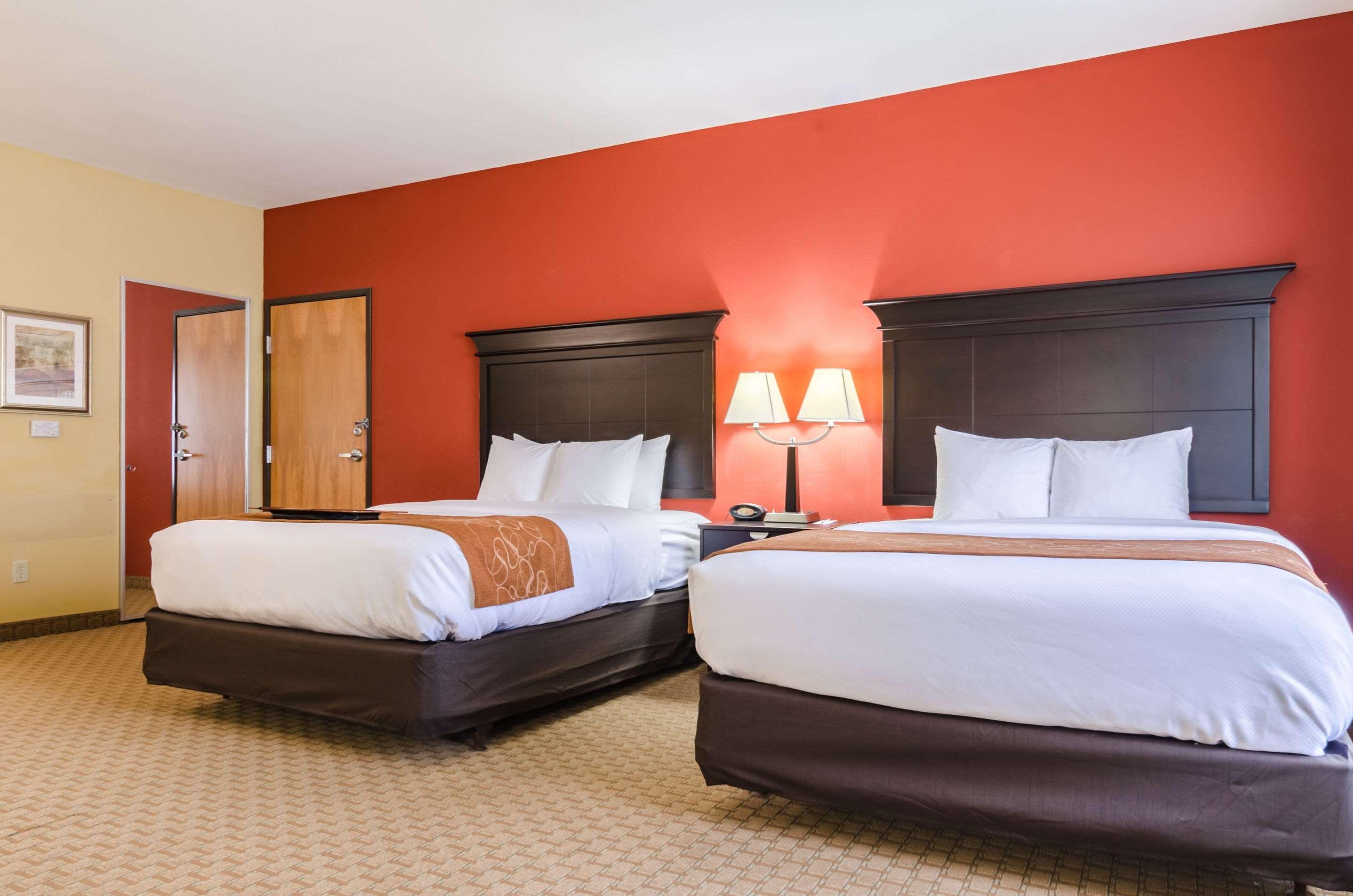 Comfort Suites Salina South Екстер'єр фото