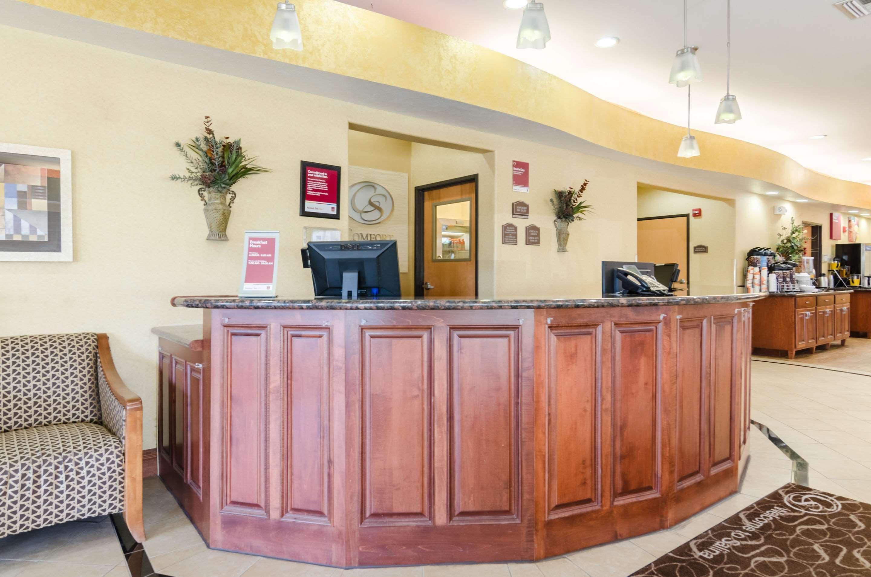 Comfort Suites Salina South Екстер'єр фото