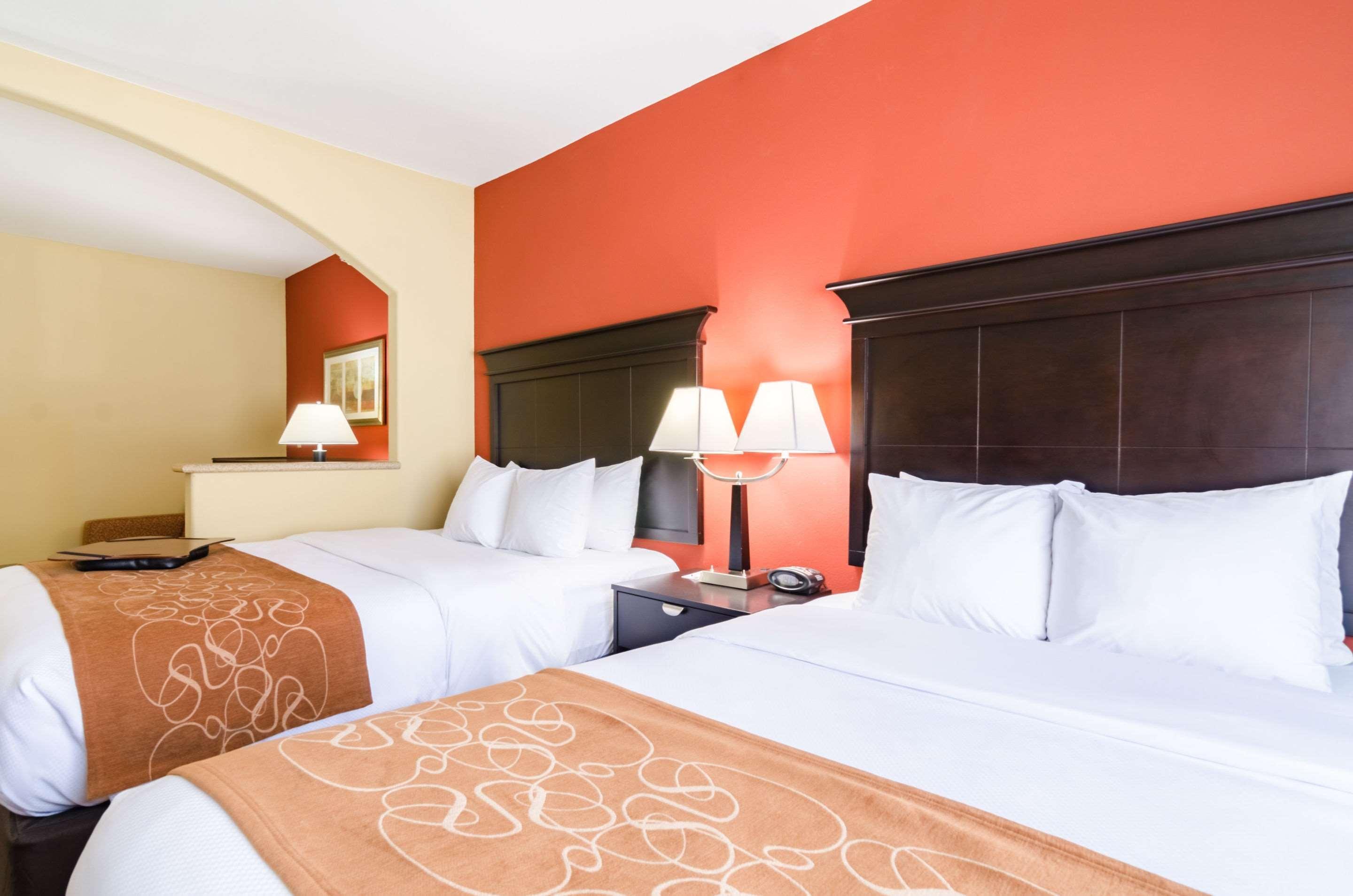 Comfort Suites Salina South Екстер'єр фото